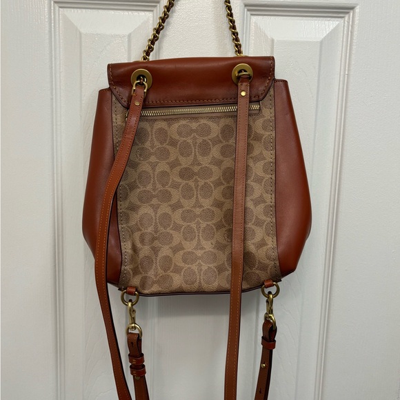 Coach leather and vinyl backpack. - Picture 4 of 9